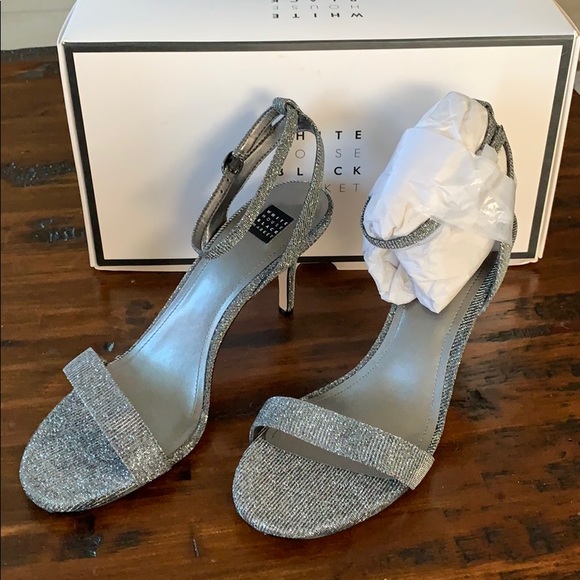 ✨NWT✨ Silver Dazzle Strap Heel - Picture 7 of 7